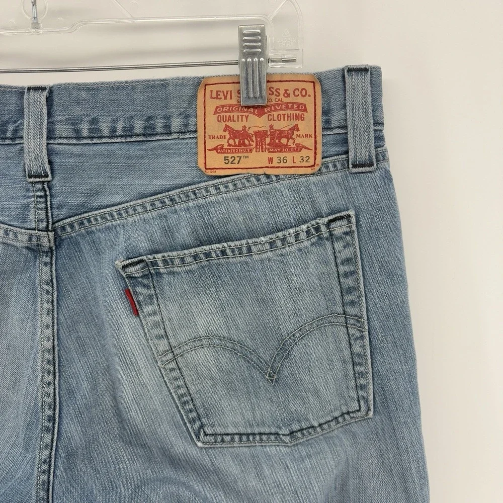Levi's 527 Low Bootcut Jeans Men 36x32 Light Wash Denim Cotton Blend Y2K